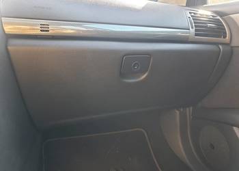 Schowek pasażera 407