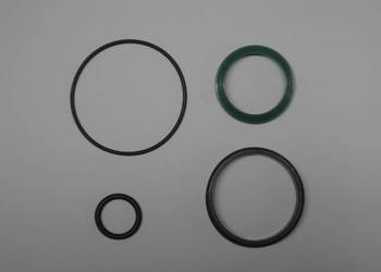 Uszczelnienie siłownika podnoszenia hederu Fortschritt E514