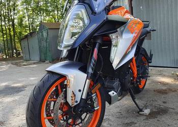 KTM Super Duke 1290 GT