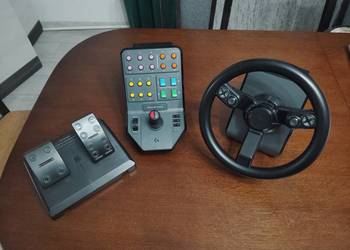 Zestaw Logitech do symulatorów