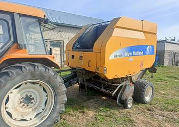 Prasa rolująca 2010 New Holland BR 7070 siatka-sznurek