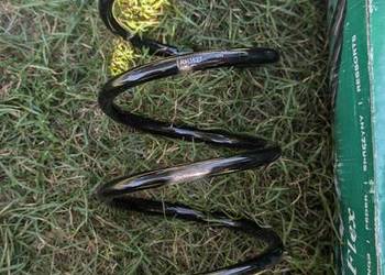 Sprężyna zawieszenia KYB RH3527