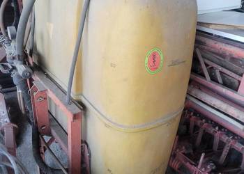 Opryskiwacz 400l 12m