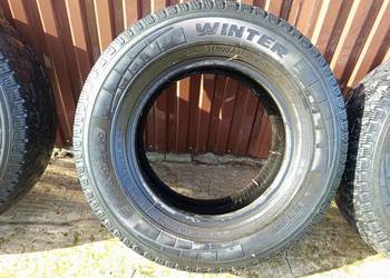 Opony 215/70 R15C