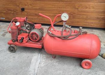 Sprzedam sprężarkę trójfazową.