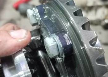 Odes przedni dyferencjał uszkodzony