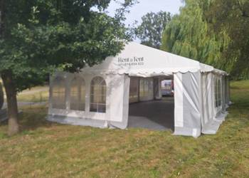 Namioty bankietowe z podłogą;