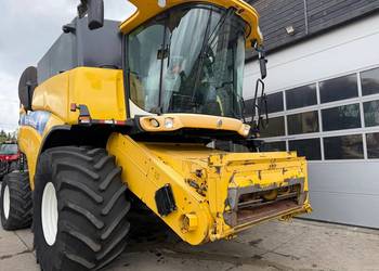 Kombajn zbożowy New Holland CX 860 stół do rzepaku klimatyzacja rok prod. 2