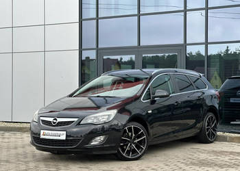 Opel Astra Grzany fotel+Kierownica Czujniki Tempomat Climatronic Alu18" GW… Opel Astra Grzany fotel+Kierownica Czujniki Tempomat Climatronic Alu18" GW…