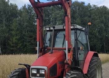 Massey Ferguson 6140 z ładowaczem