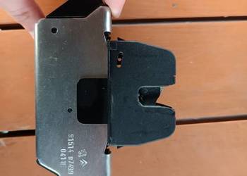 Zamek klapy bagażnika Peugeot 208 Zamek klapy bagażnika Peugeot 208