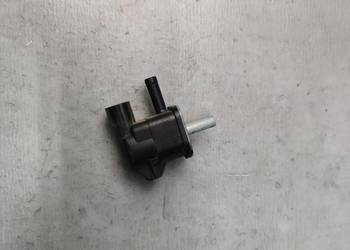 Zawór podciśnienia 1.8 VVTI 90910-TC001