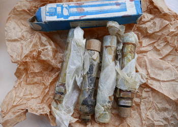 ZIŁ,URAL ŚWIECA ZAPŁONOWA SN-307W EKRANOWANA