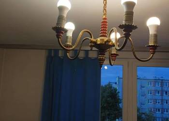 Sprzedam żyrandol do salonu mosiądz z 1979 roku, wzór niepowtarzalny