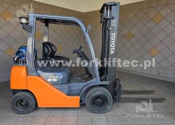 Wózek Widłowy TOYOTA 8FGF25, podnosi 3700 mm, TOYOTA 8FG25