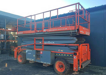 Podnośnik nożycowy, zwyżka robocza terenowa Skyjack SJ 9250 4WD 17,2 m 2016