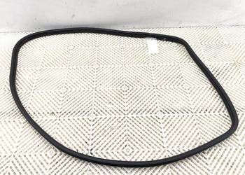 USZCZELKA DRZWI TYŁ LEWY JEEP GRAND CHEROKEE WK SUV