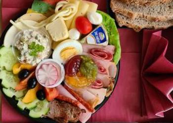 Śniadania lunche obiady kolacje dla firm pracowników