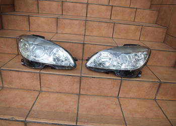 Mercedes C klasa W204 lampy przód (zwykłe) 2007 - 2011r (europa)