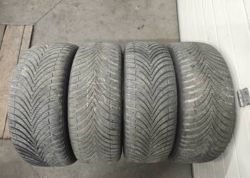4 Szt 225/45 R18 95W Kumho Solus 4S HA32 - 2022r - 6mm 4 Szt 225/45 R18 95W Kumho Solus 4S HA32 - 2022r - 6mm