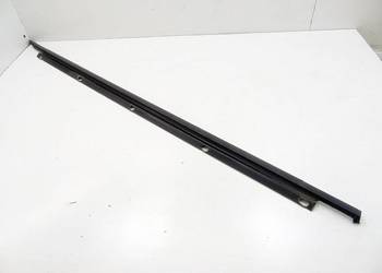 Uszczelka parapet wewnętrzny szyby drzwi prawy tył Volkswagen Golf V 03-09