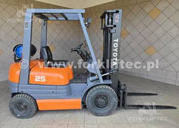 Wózek Widłowy TOYOTA 6FG25 Przesuw TOYOTA 6FGF25 Linde