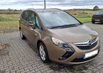 Sprzedam Opel Zafira 2014 r