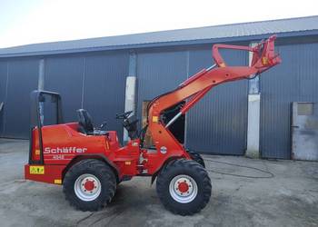 Ładowarka Schaffer 4042