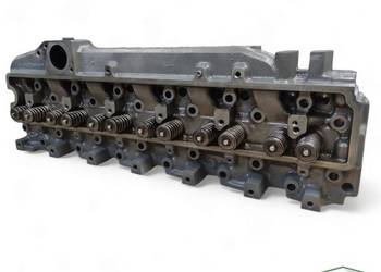 Głowica cylindrów silnika R121608 RE57489 John Deere 7810