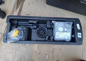 KOMPRESOR DO POMPOWANIA KOŁA KLUCZ WKŁAD KIA XCEED 09100-J7950