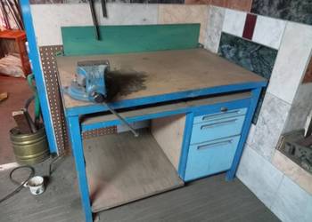 Stół warsztatowt wraz z imadłem