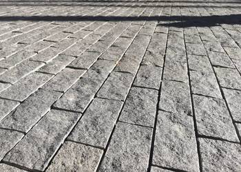 Kostka Brukowa GRANITOWA CZARNA cięto łupana 20x10x5cm