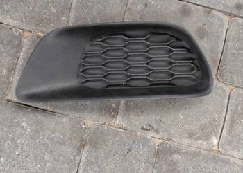 Atrapa zderzaka zaślepka halogenu Dodge Grand Caravan 68100709AA