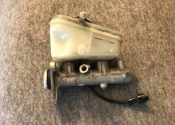 LS400 ucf10 pompa hamulcowa