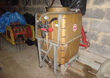 Opryskiwacz 300l