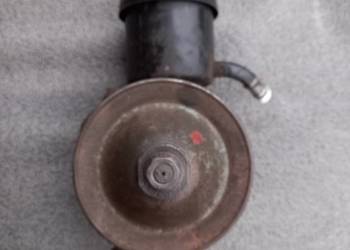 Mercedes W 108 W 109 W 111 pompa wspomagania