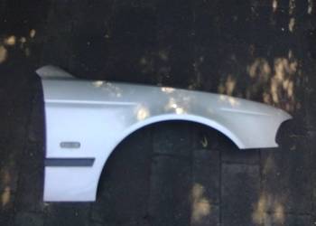Błotnik prawy przedni  BMW e 39  bez rdzy oryginał