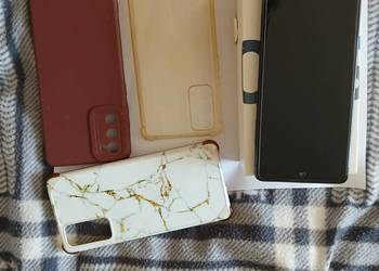 Samsung s20 FE Pudełko  1 wlasciciel stan bardzo dobry obudowy szklo
