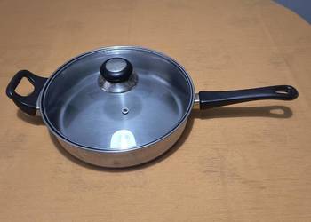 Patelnia srebrna z pokrywką