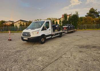 Transport lawetą. Skup aut marki Ford