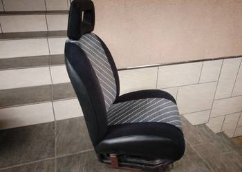 Fiat 126p fotel / czyściutki wyprany / kanapa tył czarny skay 50 zł