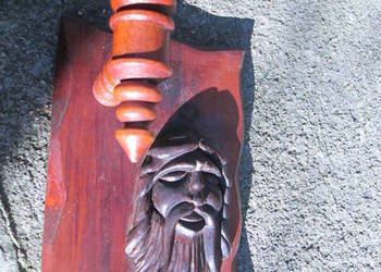 Rzeźba na  ścianę drewno-  2  szt