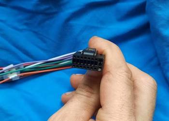 16-pinowa wtyczka radia android