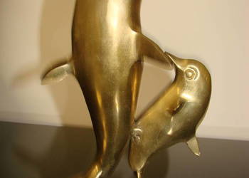 Delfiny mosiężne