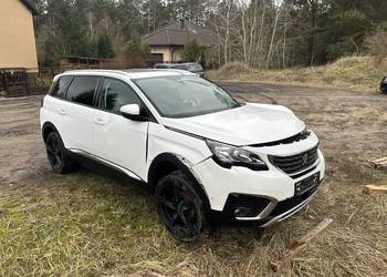 Peugeot 5008 uszkodzony. Peugeot 5008 uszkodzony.