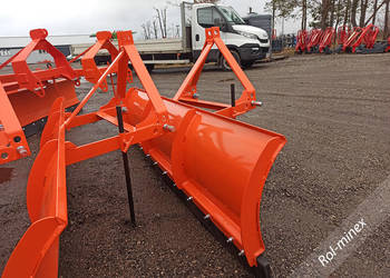 Producent PŁUG DO ŚNIEGU na podnośnik TUZ Pchany / Ciągany do Kuboty c360