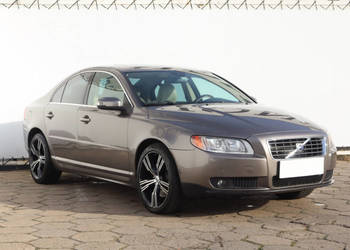 Volvo S80 4.4 V8