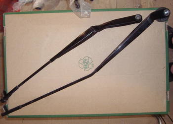 VW POLO IV RAMIE RAMIONA WYCIERACZKI 6Q1955409A / 410A