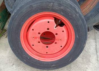 Koła do opryskiwacza przyczepy.