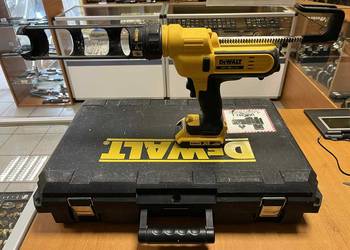 Pistolet do silikonu DeWalt 310 ml DCE560 1xAku 2Ah Walizka